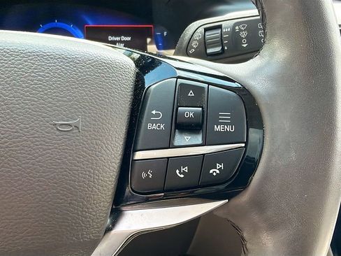 Used 2024 Ford Explorer Platinum w/ Technology Package AWD/4WD image 13