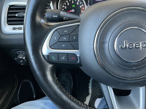 Used 2020 Jeep Compass Latitude w/ Cold Weather Group image 12