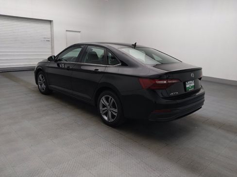 Used 2024 Volkswagen Jetta SE FWD image 3