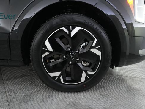 Used 2024 Kia Niro Wind w/ Wind Preserve Package FWD image 20