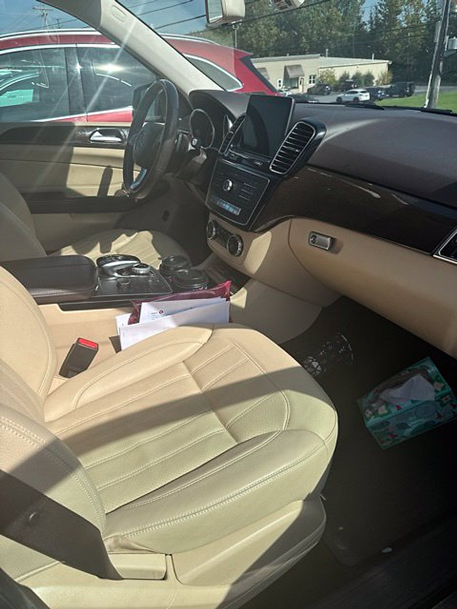 Used 2018 Mercedes-Benz GLE 350 4MATIC image 4