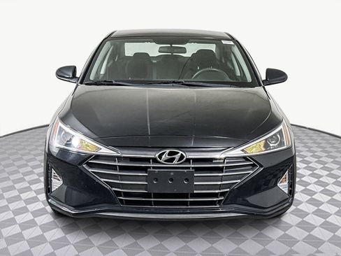 Used 2019 Hyundai Elantra SE w/ Cargo Package image 2