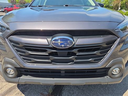 Used 2023 Subaru Outback Premium AWD/4WD image 7
