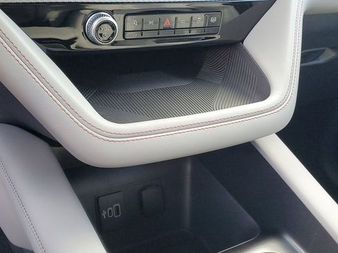 New 2026 Ford Explorer Active w/ Active Comfort Package image 21