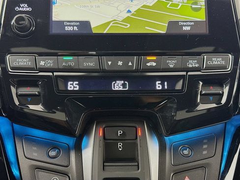 Used 2024 Honda Odyssey Touring image 18