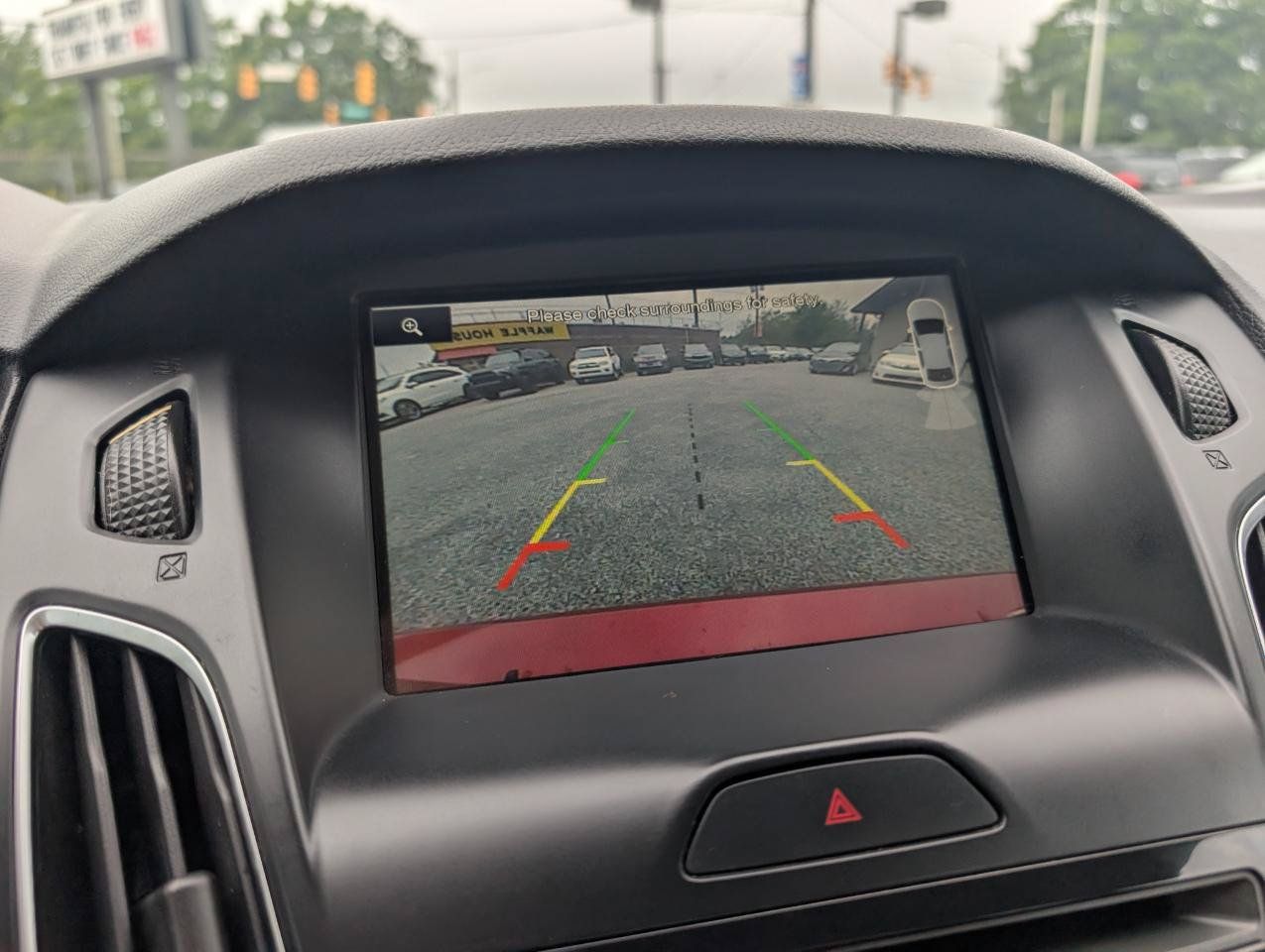 Used 2015 Ford Focus Titanium FWD image 18