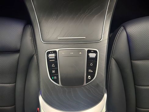 Used 2022 Mercedes-Benz GLC 300 image 27