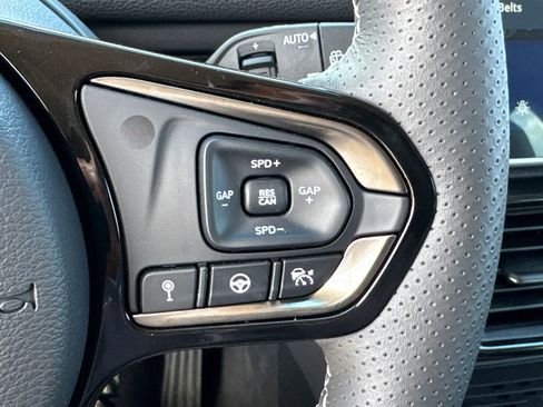 New 2025 VinFast VF 8 Eco AWD/4WD image 30
