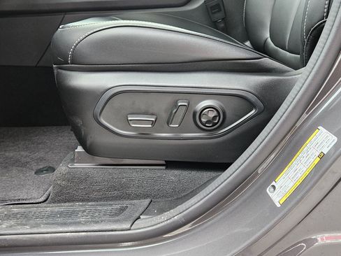 New 2025 Jeep Grand Cherokee L Limited w/ Trailer Tow Package image 19