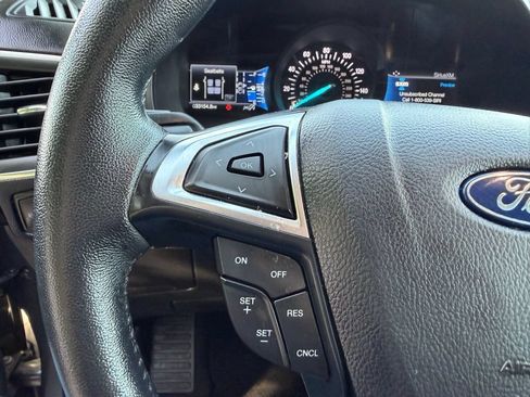 Used 2024 Ford Edge Titanium AWD/4WD image 31