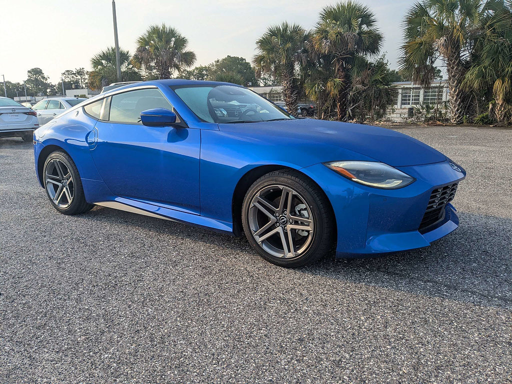 Used 2025 Nissan Z Sport w/ Floor Mat Package RWD image 2