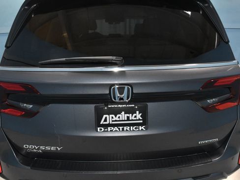 Used 2025 Honda Odyssey Touring image 33