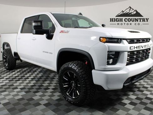 Used 2023 Chevrolet Silverado 2500 LT image 1