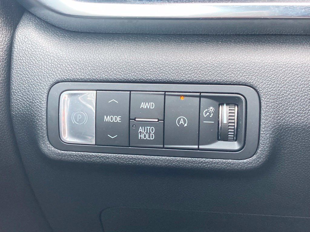 Used 2026 GMC Terrain Elevation AWD/4WD image 13