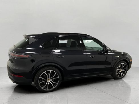 Used 2020 Porsche Cayenne S image 11