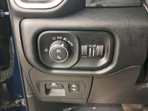Used 2022 RAM 1500 Laramie AWD/4WD image 25