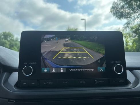 Used 2025 Honda Accord SE image 16