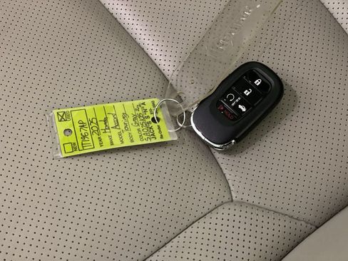 Used 2025 Honda Accord Touring image 41