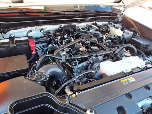 Certified 2025 Toyota Tacoma TRD Off-Road image 26