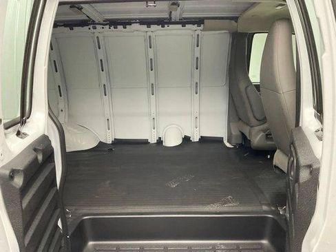 New 2026 Chevrolet Express 3500 RWD image 23