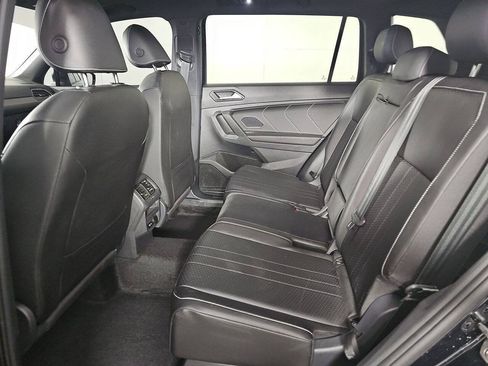 Used 2024 Volkswagen Tiguan SE R-Line AWD/4WD image 10