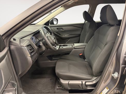 Used 2024 Nissan Rogue S FWD image 22