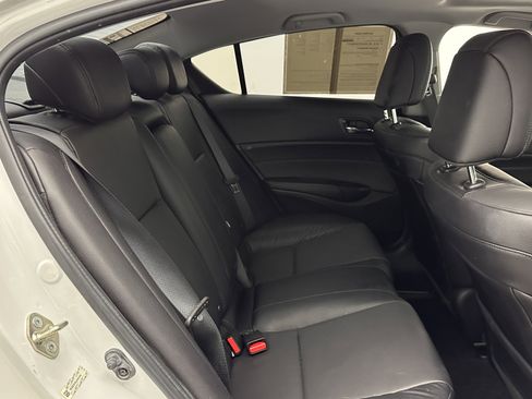 Used 2018 Acura ILX image 32