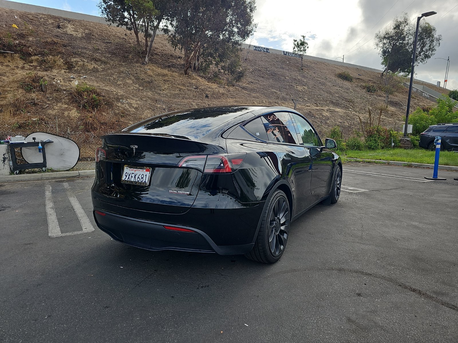 Used 2023 Tesla Model Y Performance AWD/4WD image 7