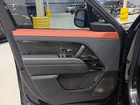 Used 2025 Land Rover Range Rover Sport SV Edition Two image 20