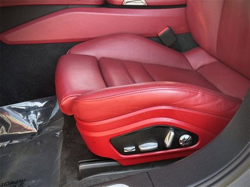Used 2019 Porsche Panamera 4 image 19