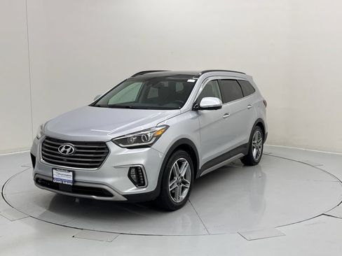 Used 2019 Hyundai Santa Fe XL AWD/4WD image 2