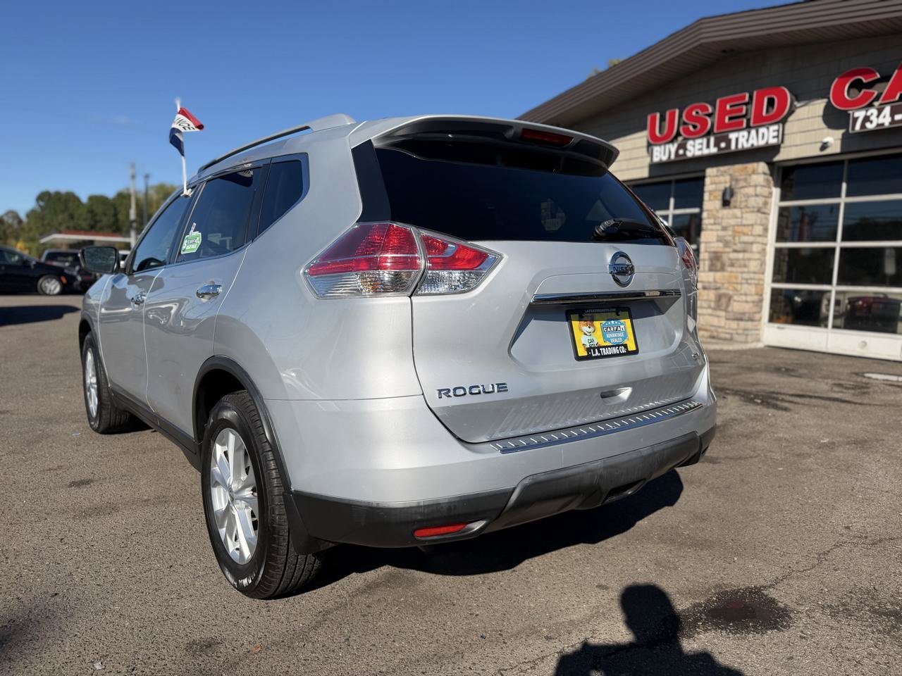 Used 2016 Nissan Rogue SV FWD image 7