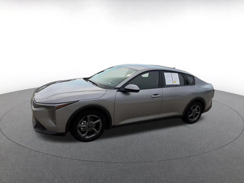 Used 2025 Kia K4 FWD image 8