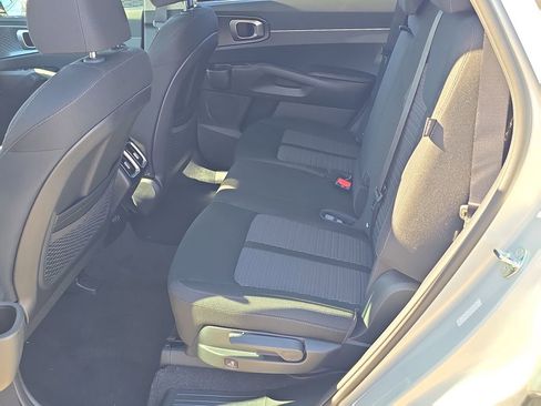 New 2026 Kia Sorento LX image 18