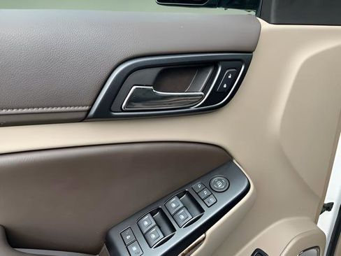 Used 2019 Chevrolet Tahoe LT image 10
