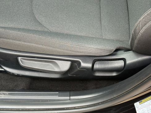 Used 2025 Kia K4 LXS image 22