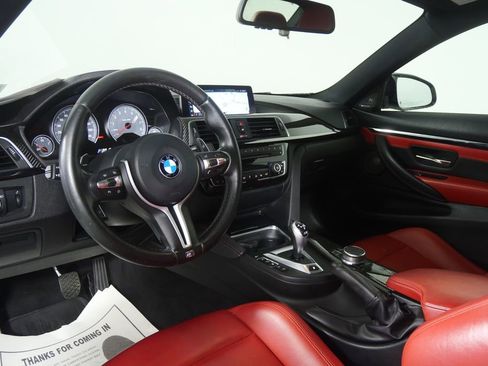 Used 2019 BMW M4 Coupe w/ Competition Package image 16