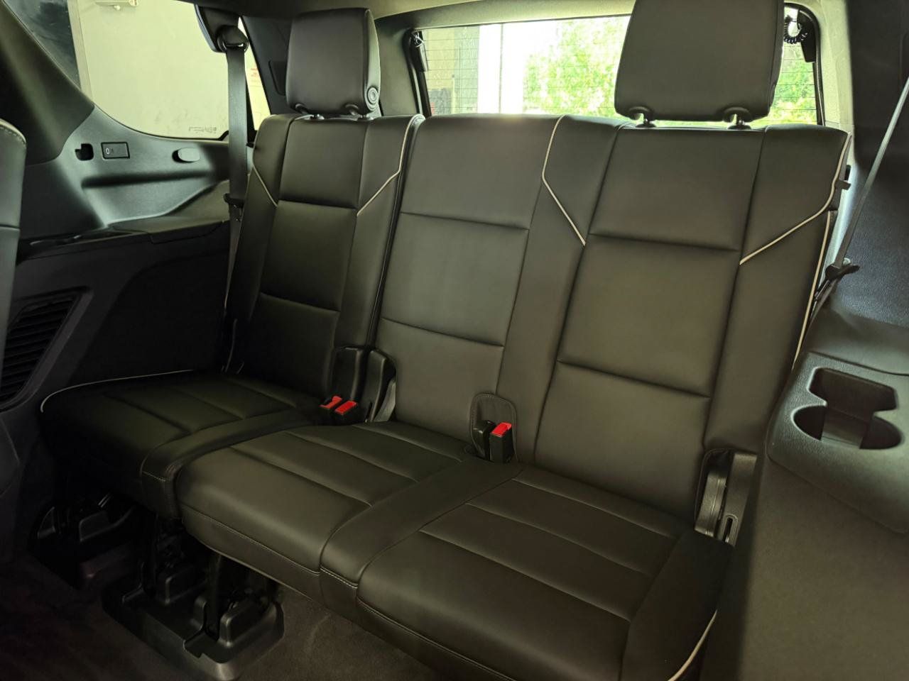 Used 2023 Cadillac Escalade Premium Luxury w/ LPO, Floor Liner Package AWD/4WD image 21