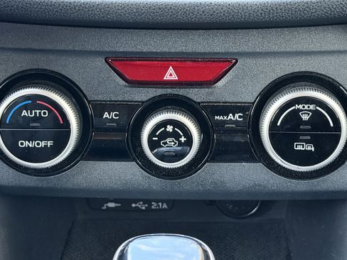 Used 2023 Subaru Crosstrek 2.0i Premium image 12