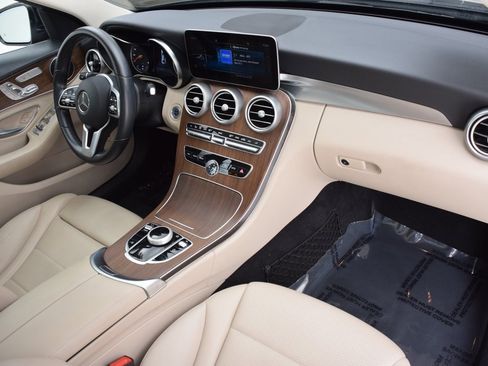 Used 2019 Mercedes-Benz C 300 Sedan image 14