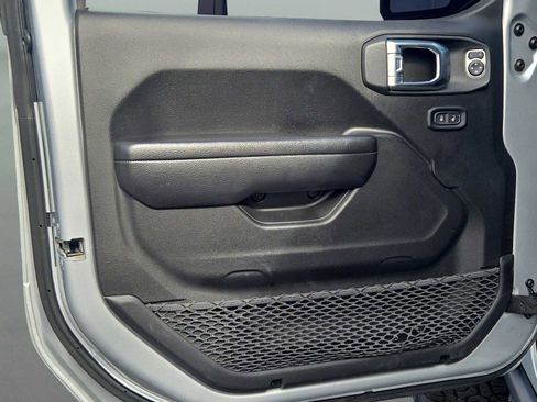 Used 2023 Jeep Wrangler Unlimited Rubicon image 20