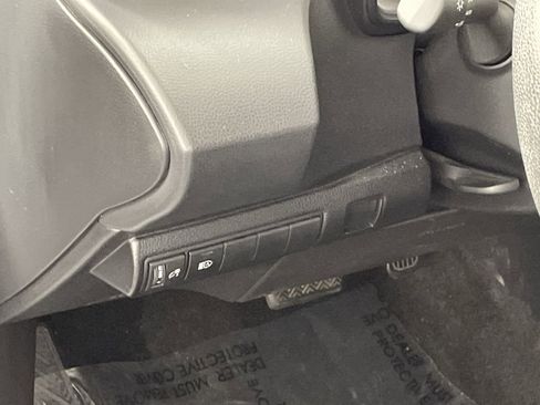 Used 2024 Toyota Corolla LE image 12