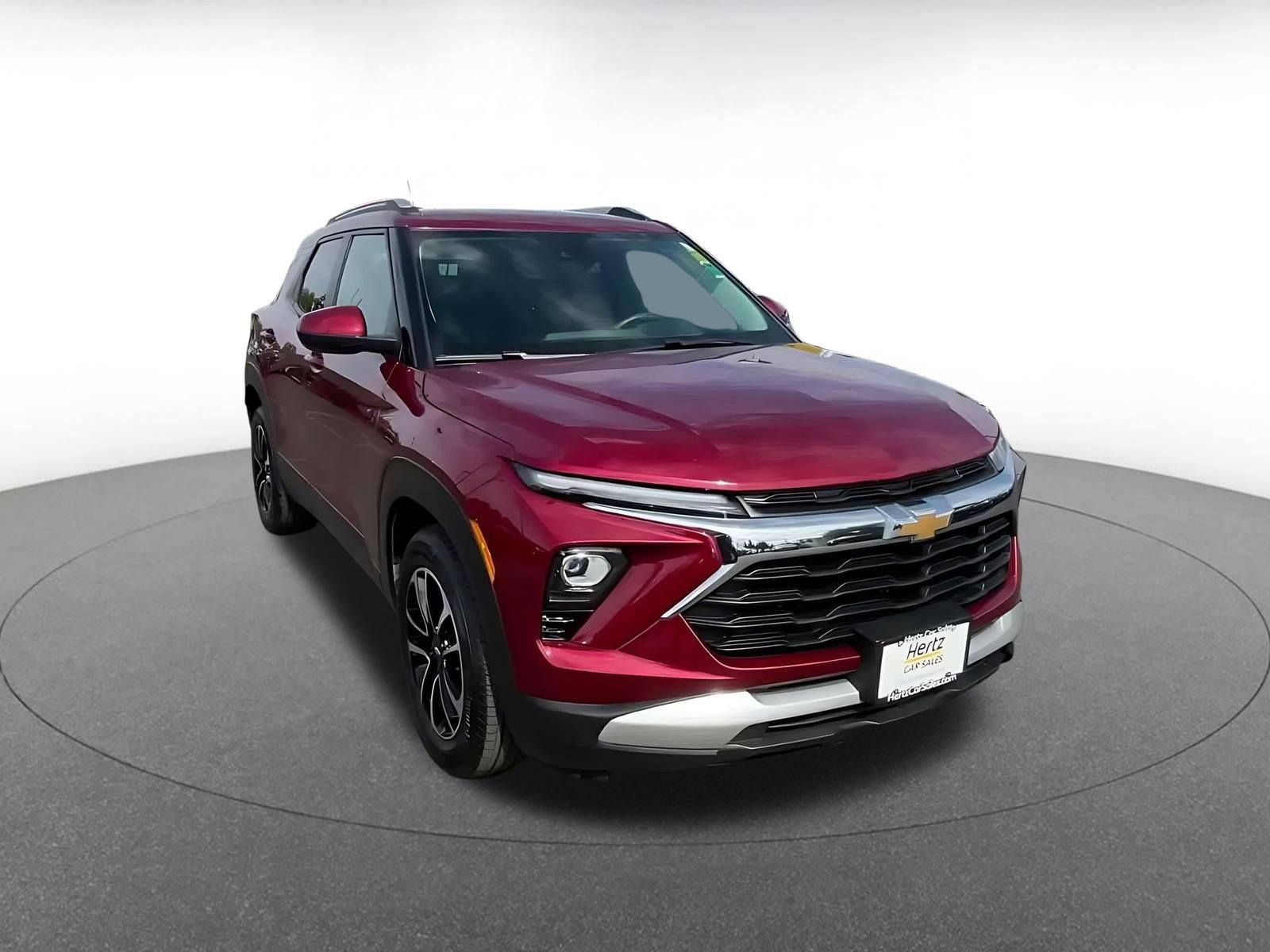 Used 2025 Chevrolet TrailBlazer LT FWD image 3
