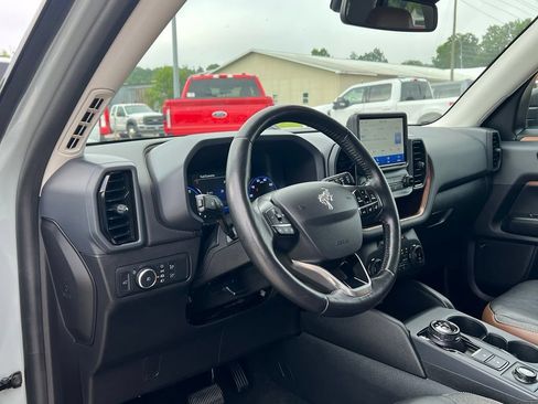 Used 2022 Ford Bronco Sport Outer Banks w/ Tech Package AWD/4WD image 13