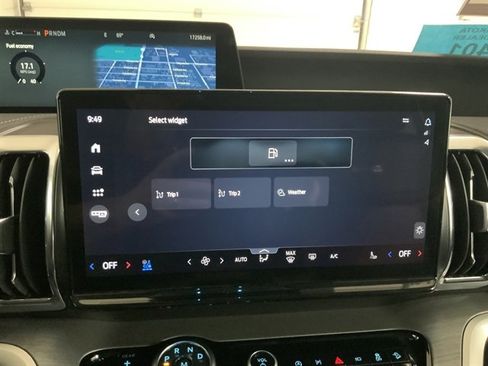 Used 2025 Ford Expedition Max Platinum AWD/4WD image 44