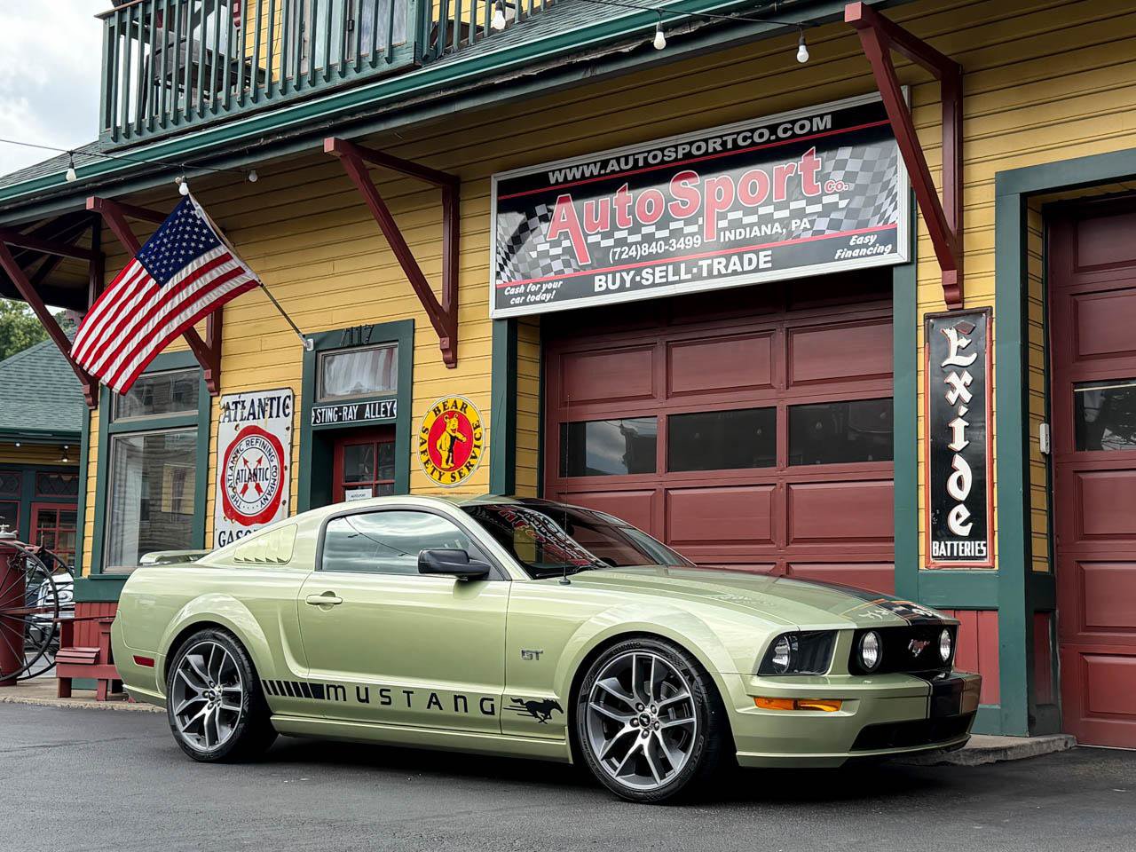 Used 2006 Ford Mustang GT Premium RWD image 1