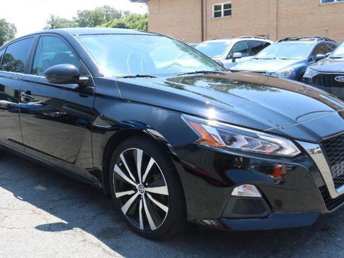 Used 2022 Nissan Altima 2.5 SR FWD image 3