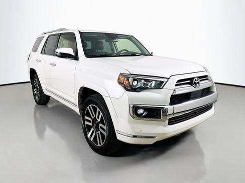 Used 2024 Toyota 4Runner Limited AWD/4WD image 3