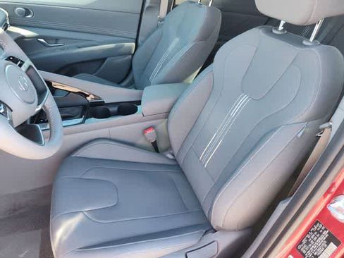 New 2026 Hyundai Elantra SEL Sport FWD image 14
