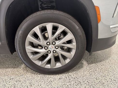 Used 2025 Buick Enclave Preferred image 39